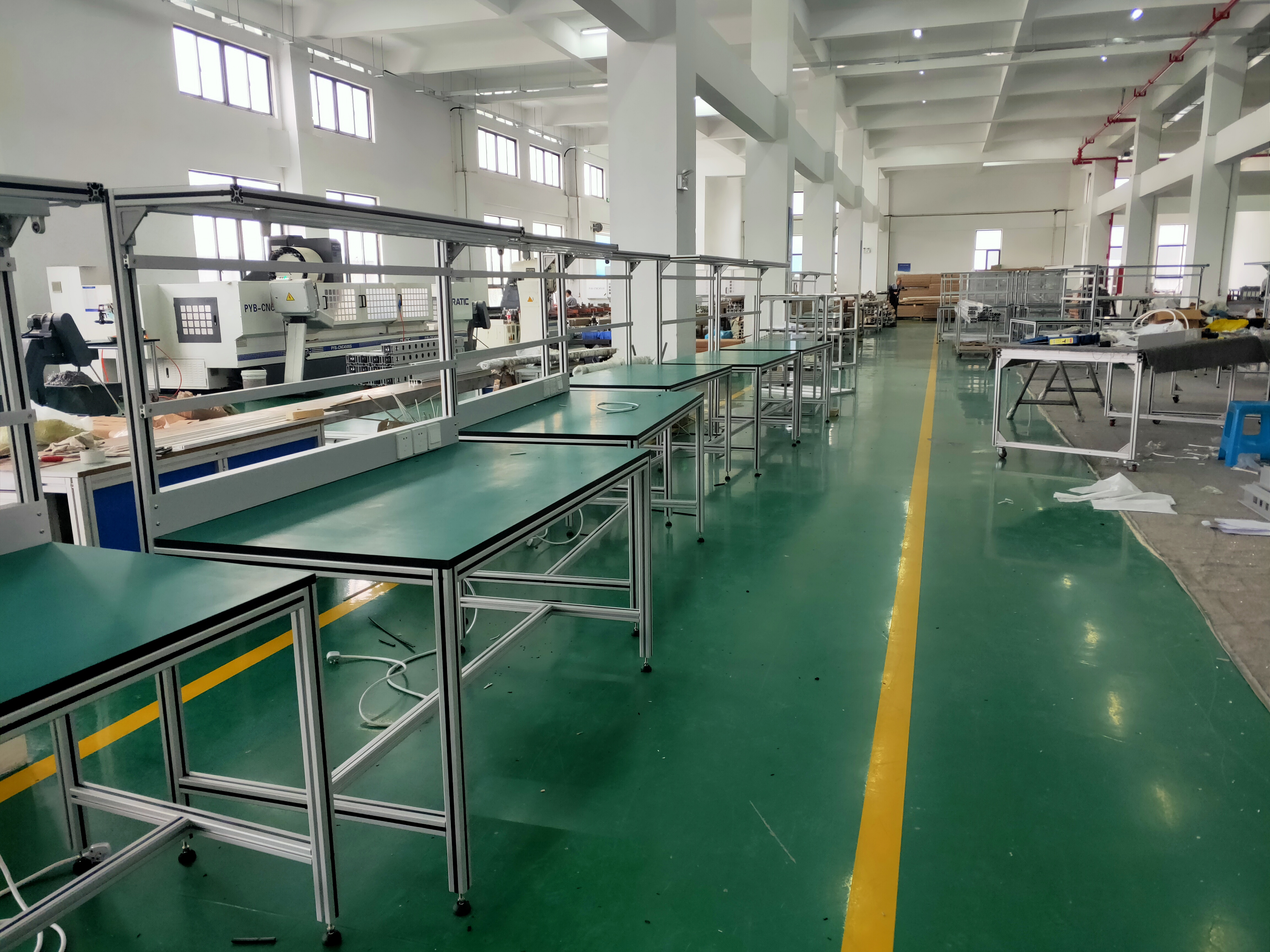 南京防靜電工作臺有著怎樣的不同之處？