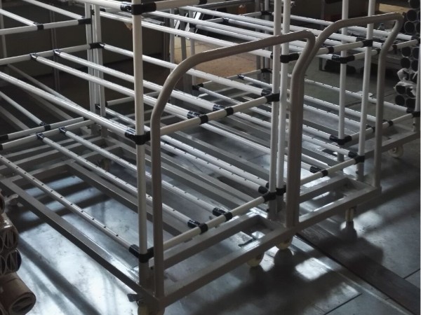 蘇州鋁型材在市場上的用途廣泛，涉及多個(gè)領(lǐng)域